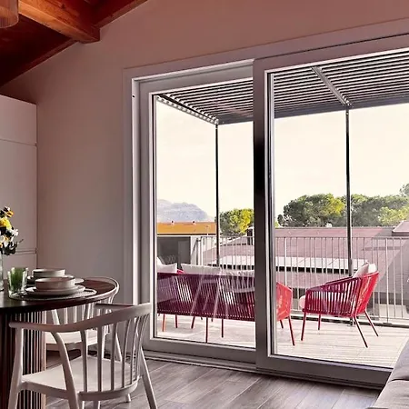 Apartamento Brighter Days - Two-room With View And Pool