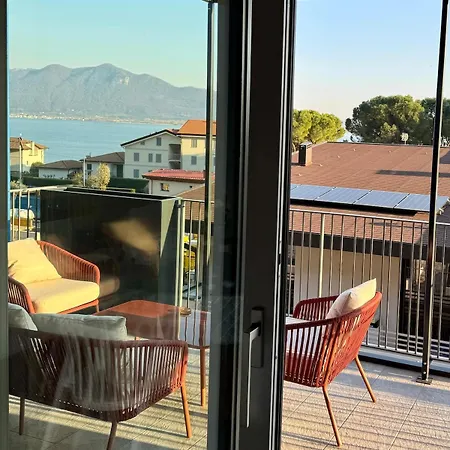 Brighter Days - Two-room With View And Pool Apartamento